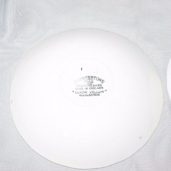 2 Swinnerton's Luxor Vellum Saucers for Coffee Cup or Teacup Vintage Pink Roses - Picture 4 of 5